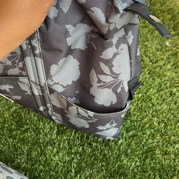 Herschel Floral Print Red Striped Interior Bag Workbag Overnight bag - Picture 9 of 12